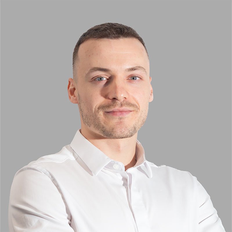 Tomáš Svoboda - t.svoboda@jobscontact.cz